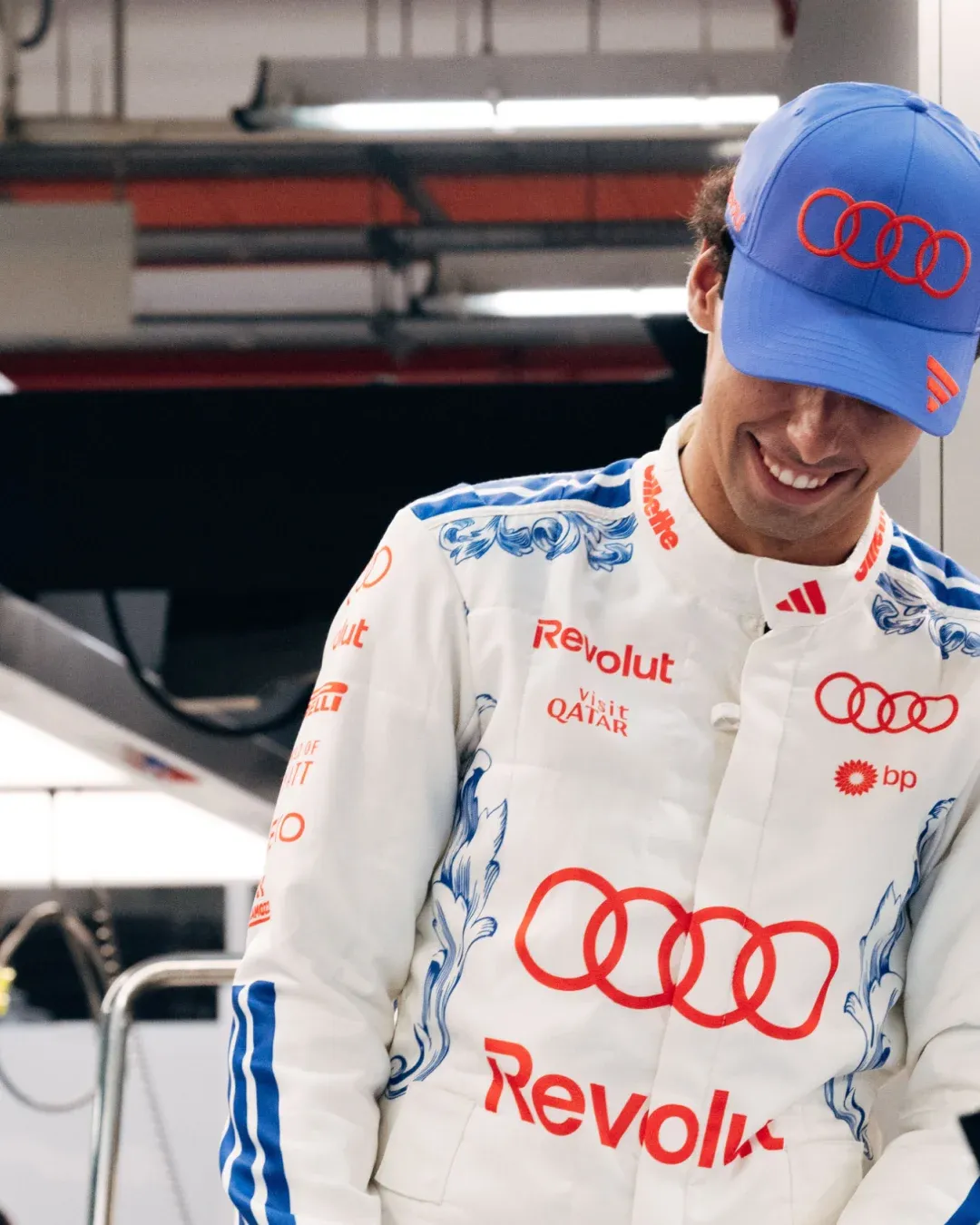 Audi Revolut F1® Team driver Gabriel Bortoleto smiling in the Singapore GP garage