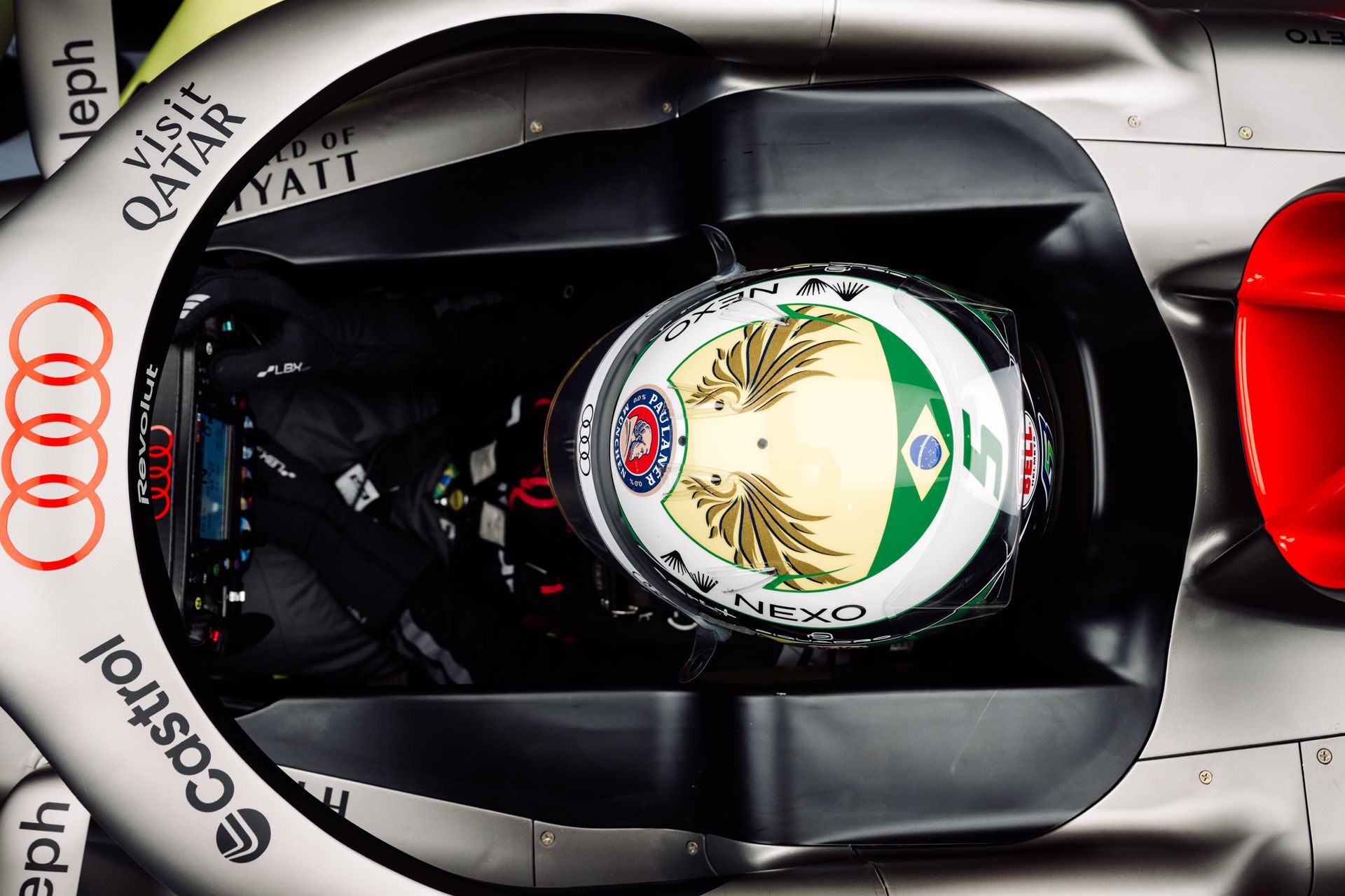 Gabriel Bortoleto top view of his helmet sitting in the car