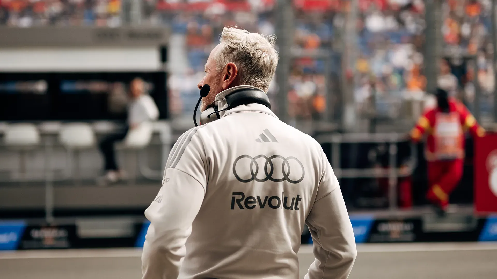  Jonathan Wheatley checking the track before Qualifying