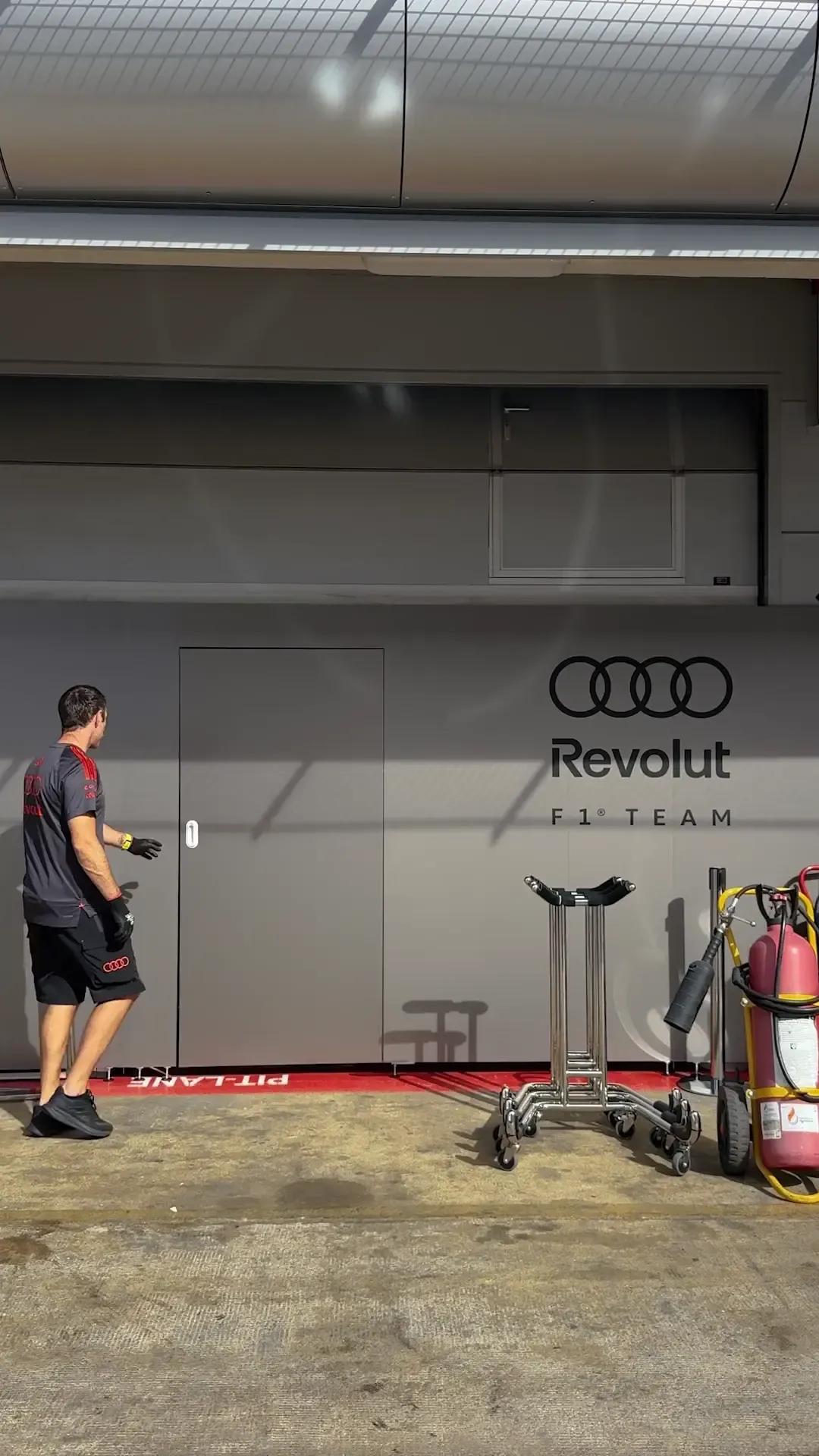 Behind the scenes of the Audi Revolut F1® Team setup in Barcelona