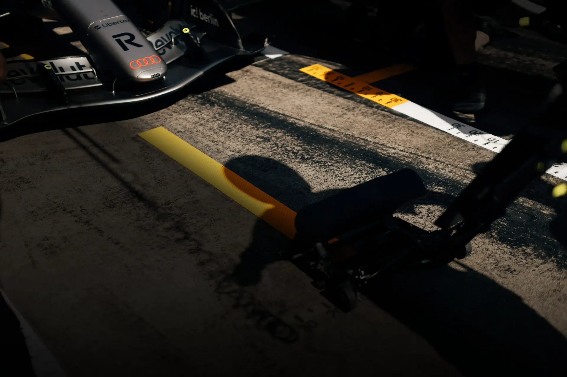 Audi Revolut F1® Team car Audi R26 at the pit stop