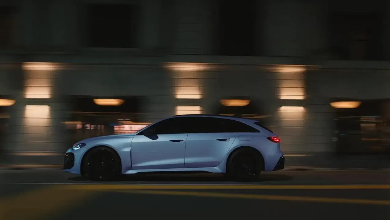 Dynamic shots of the Audi RS 5 on the streets of Singapore at night
