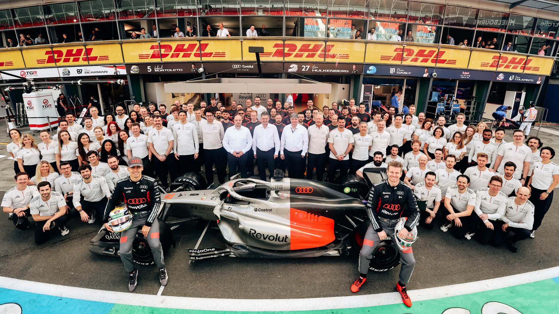 Audi Revolut F1® Team Wallpaper R:1 Melbourne Australia Desktop Team Photo