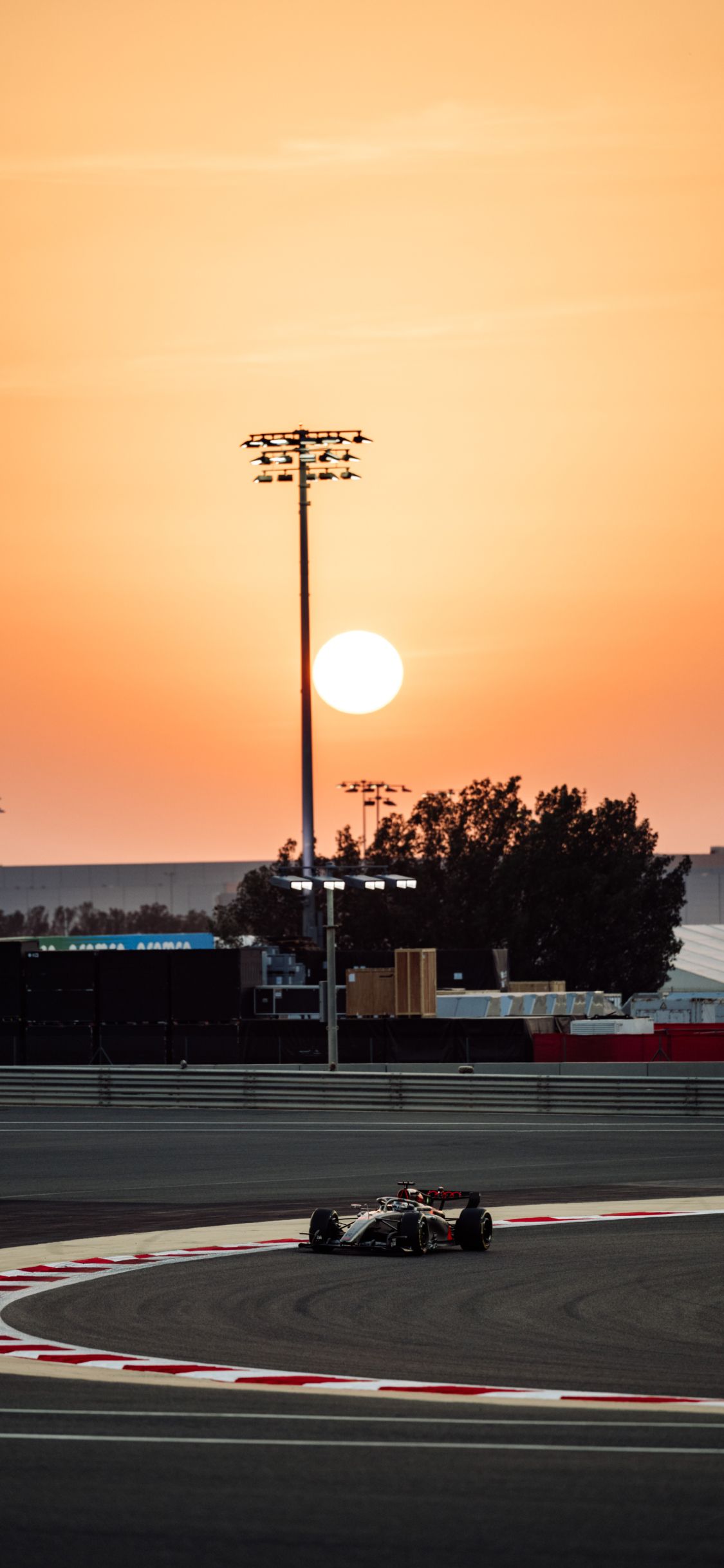 Audi Revolut F1® Team Wallpaper Bahrain